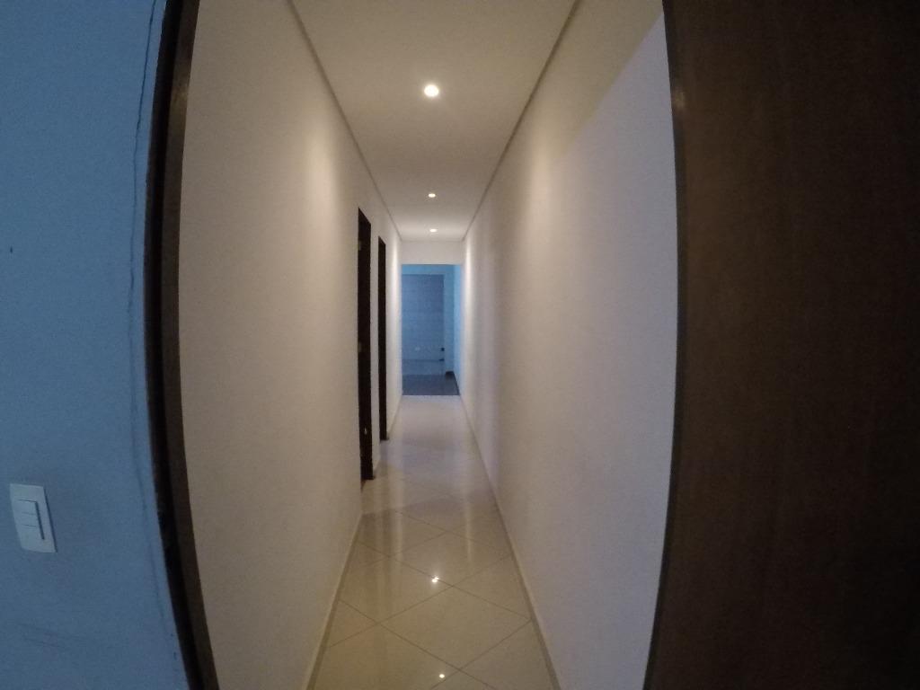 Casa à venda com 6 quartos, 140m² - Foto 18