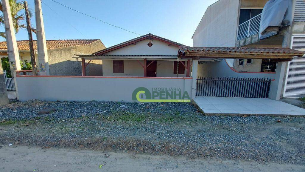 Casa à venda com 4 quartos, 100m² - Foto 1