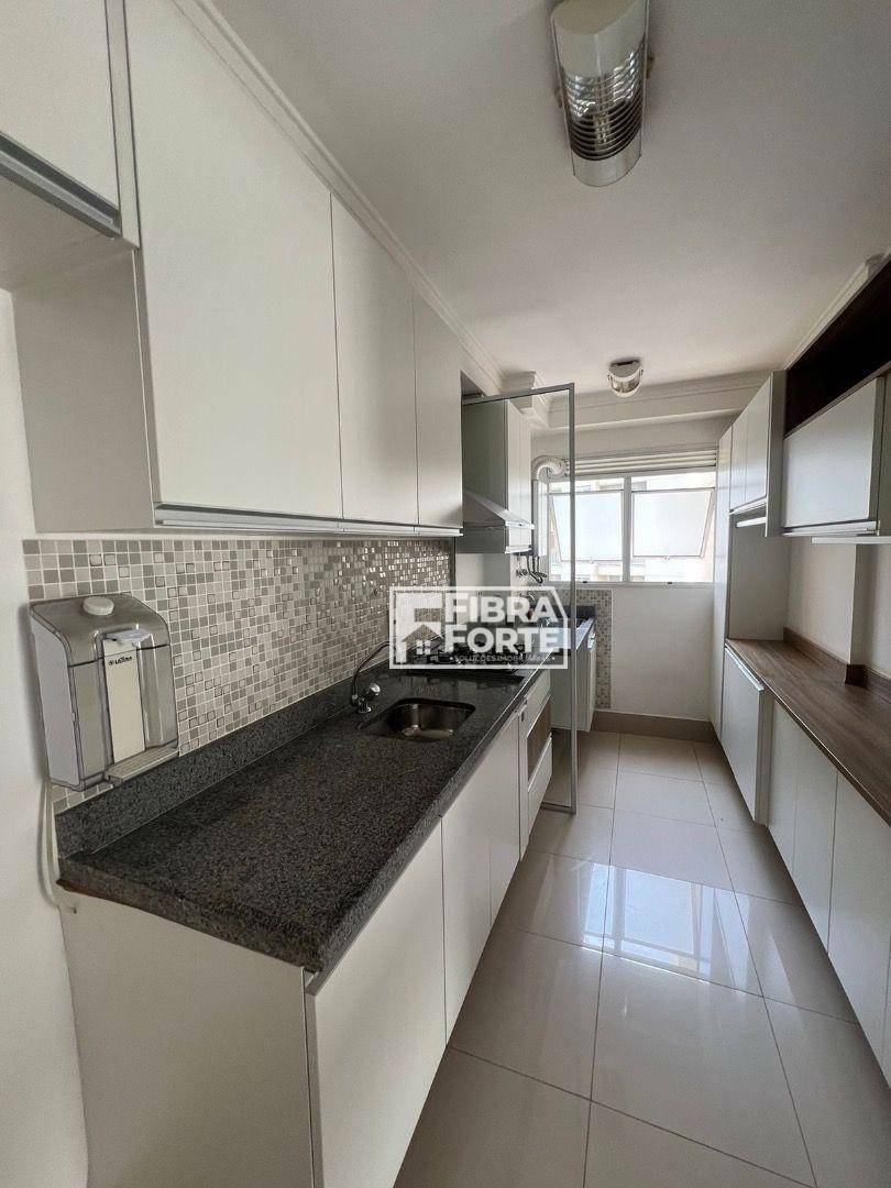 Apartamento à venda e aluguel com 3 quartos, 75m² - Foto 15