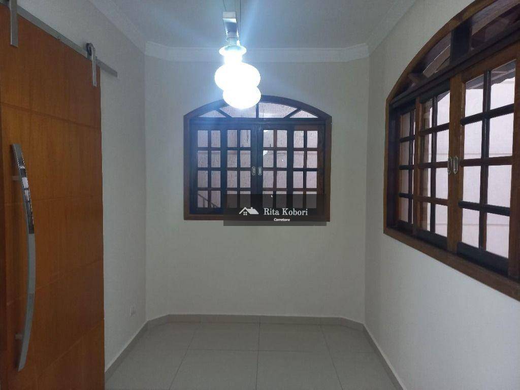 Casa à venda e aluguel com 3 quartos, 220m² - Foto 6