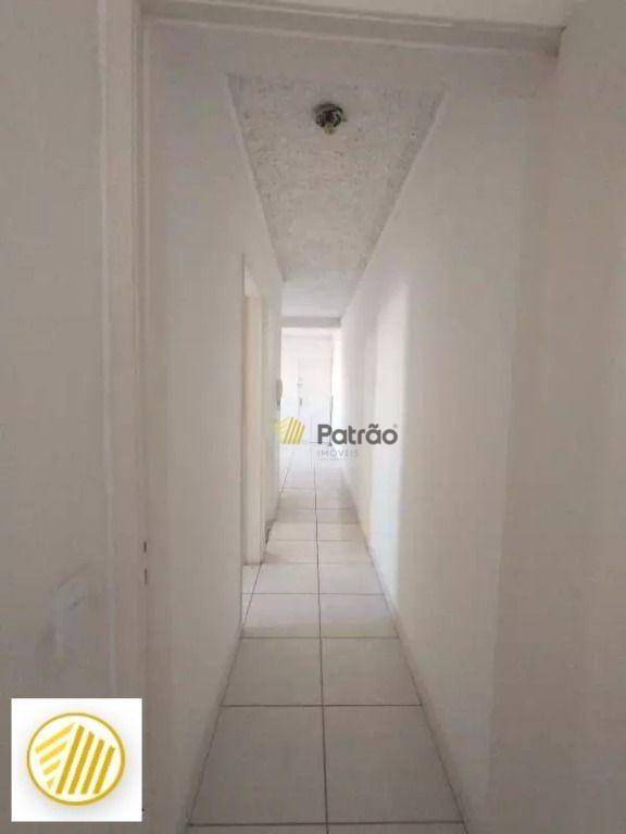 Apartamento à venda com 2 quartos, 74m² - Foto 11