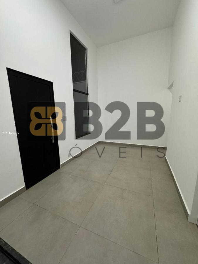 Casa à venda com 2 quartos, 67m² - Foto 12