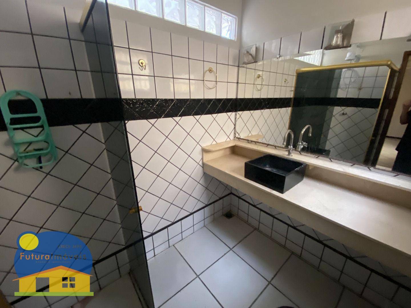 Casa para alugar com 4 quartos, 233m² - Foto 9