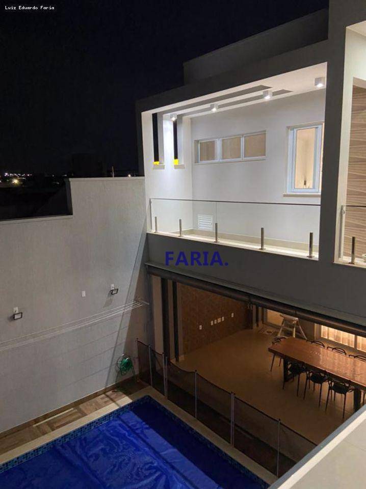 Casa à venda com 3 quartos, 338m² - Foto 23