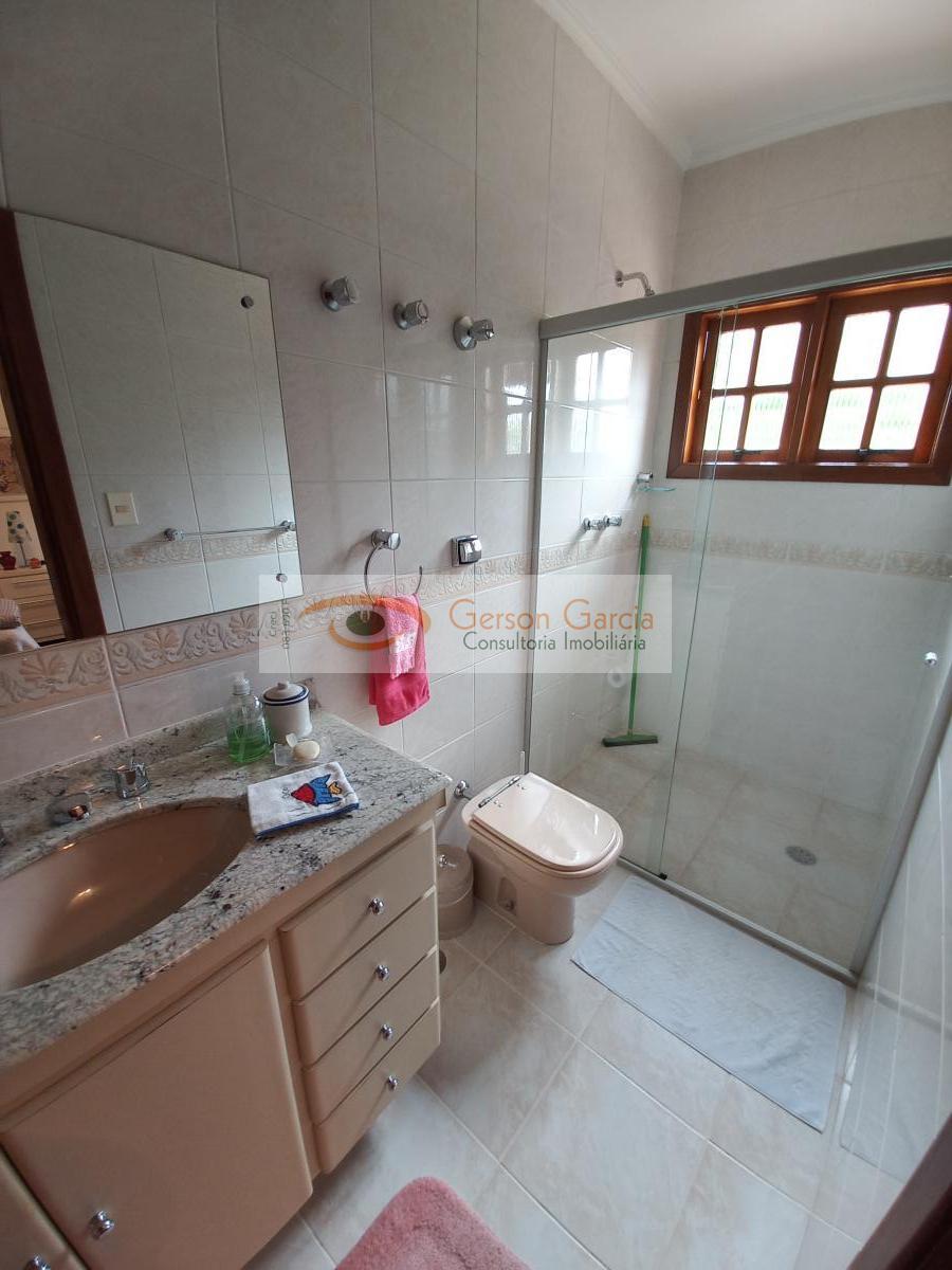 Casa à venda com 3 quartos, 450m² - Foto 18