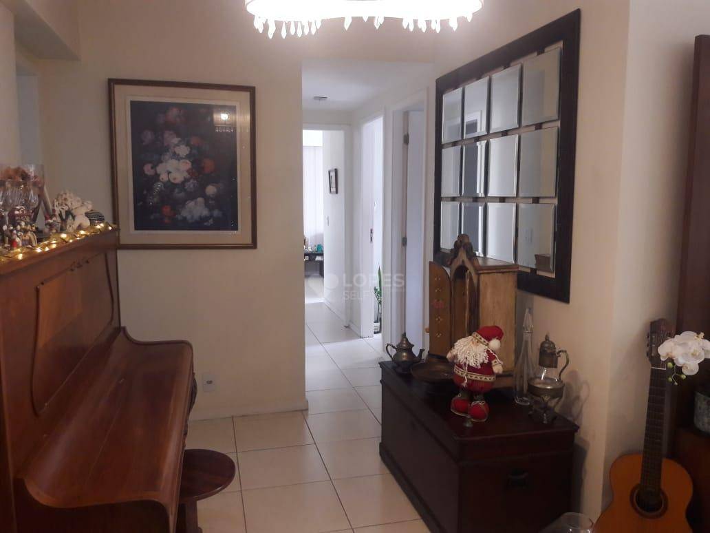 Apartamento à venda com 3 quartos, 110m² - Foto 3