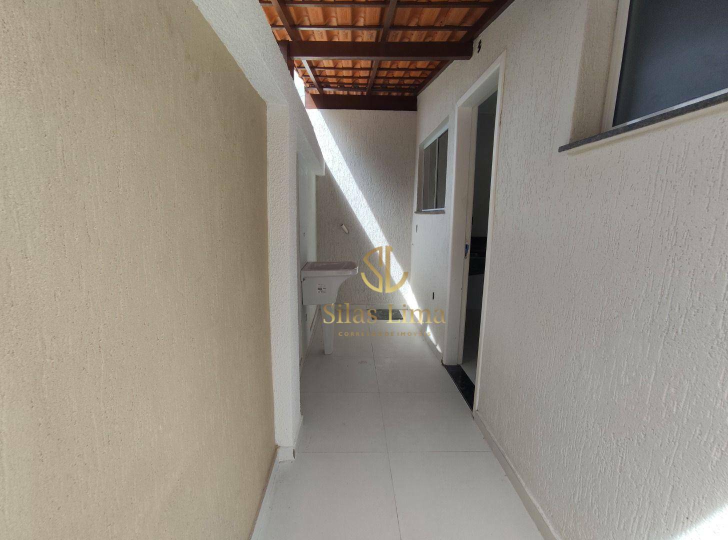 Casa à venda com 2 quartos, 70m² - Foto 14