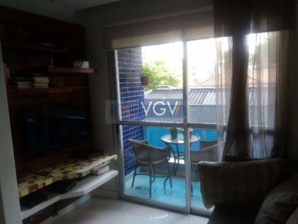 Apartamento à venda com 2 quartos, 62m² - Foto 10