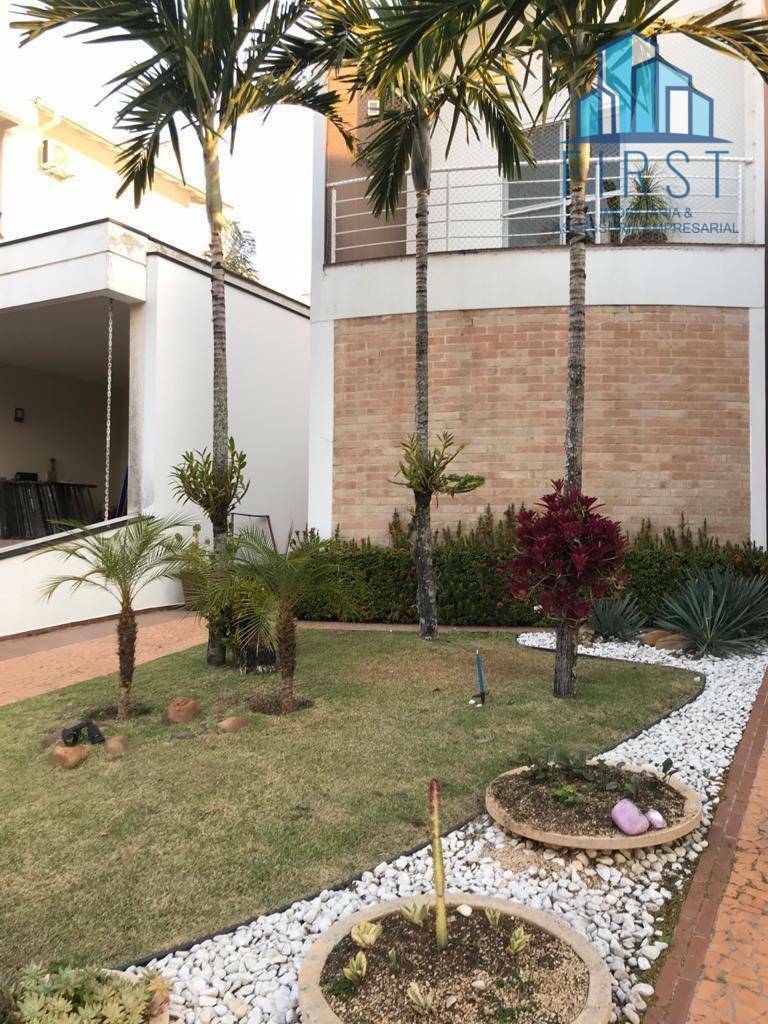 Casa de Condomínio à venda com 4 quartos, 400m² - Foto 18