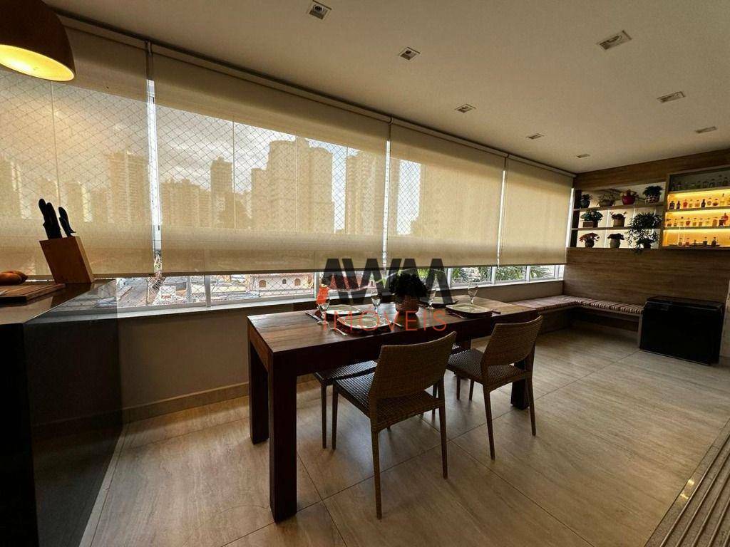 Apartamento à venda com 3 quartos, 140m² - Foto 3