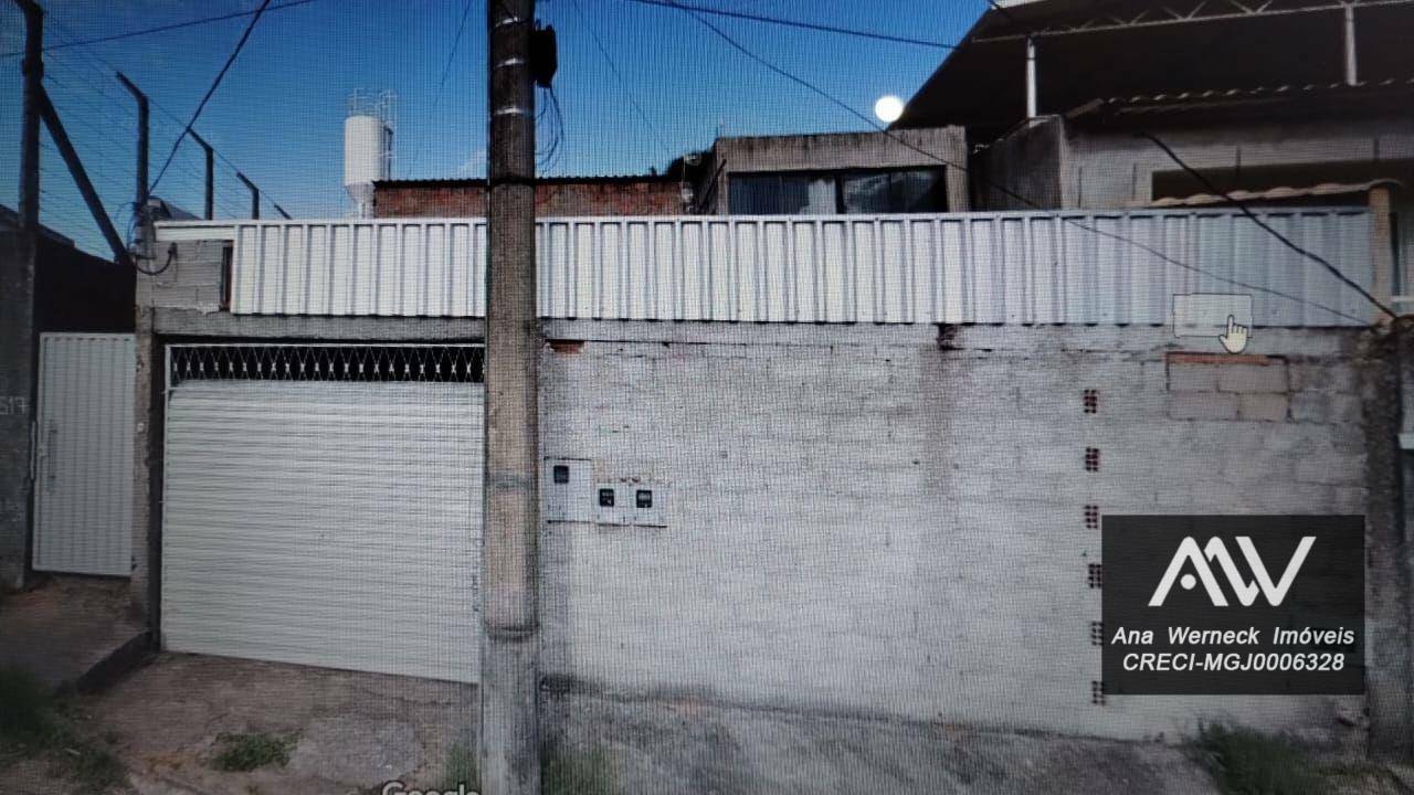 Casa à venda com 3 quartos, 250m² - Foto 1