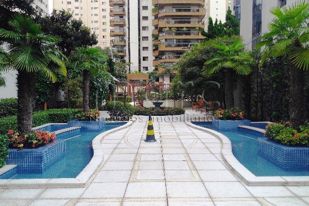 Apartamento à venda com 3 quartos, 320m² - Foto 4