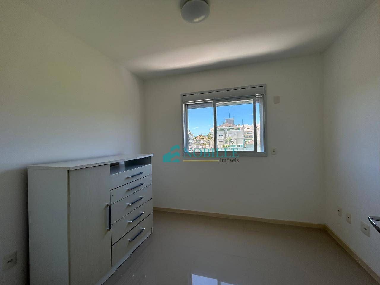 Apartamento para alugar com 2 quartos, 70m² - Foto 15