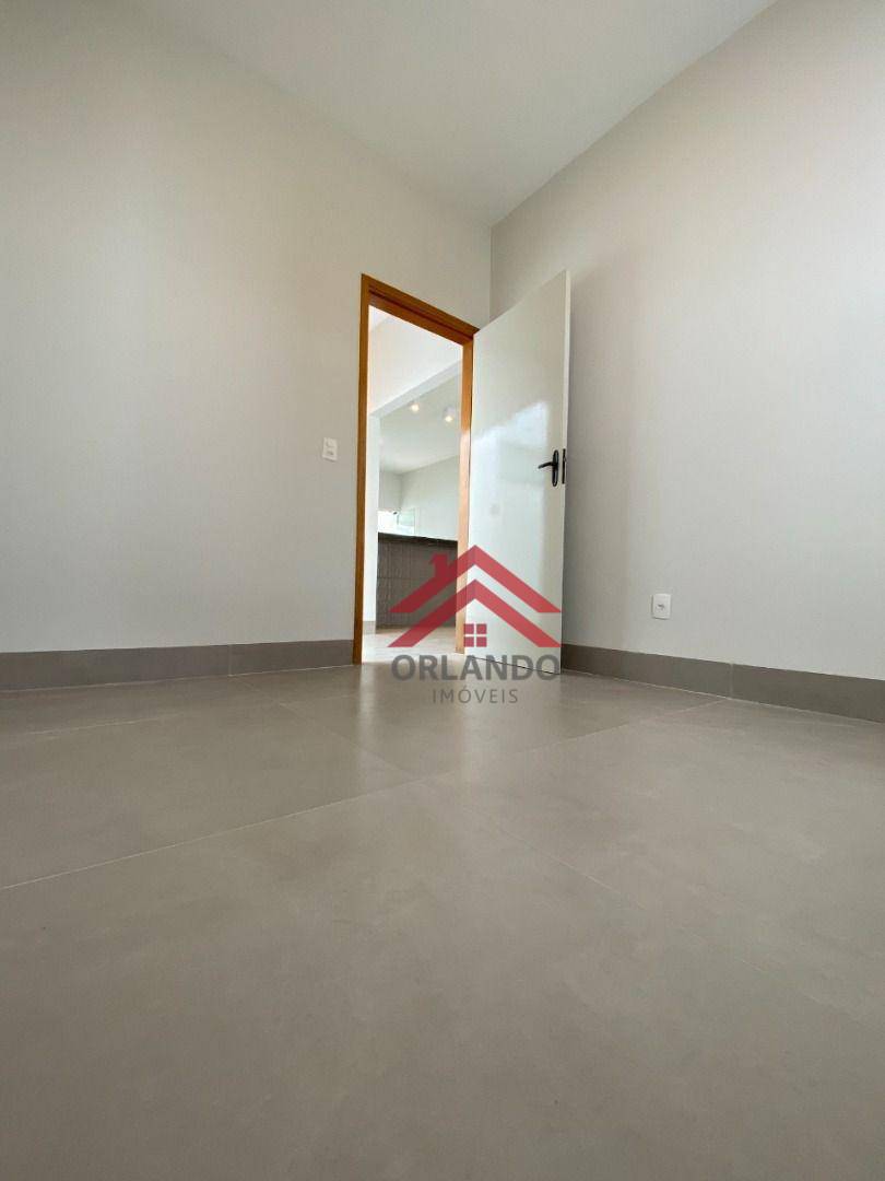 Casa à venda com 2 quartos, 83m² - Foto 5