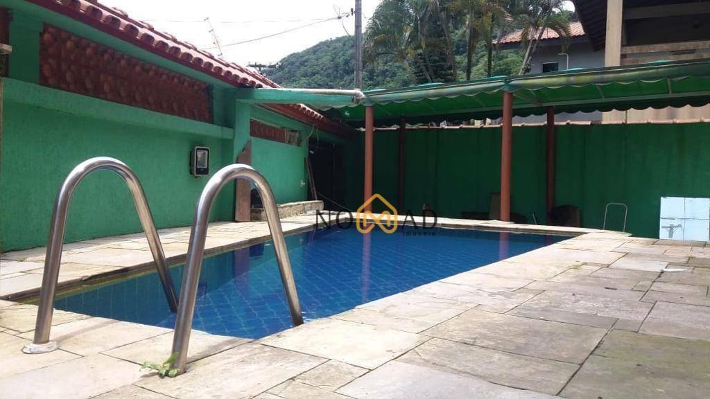 Casa de Condomínio à venda e aluguel com 3 quartos, 140m² - Foto 2