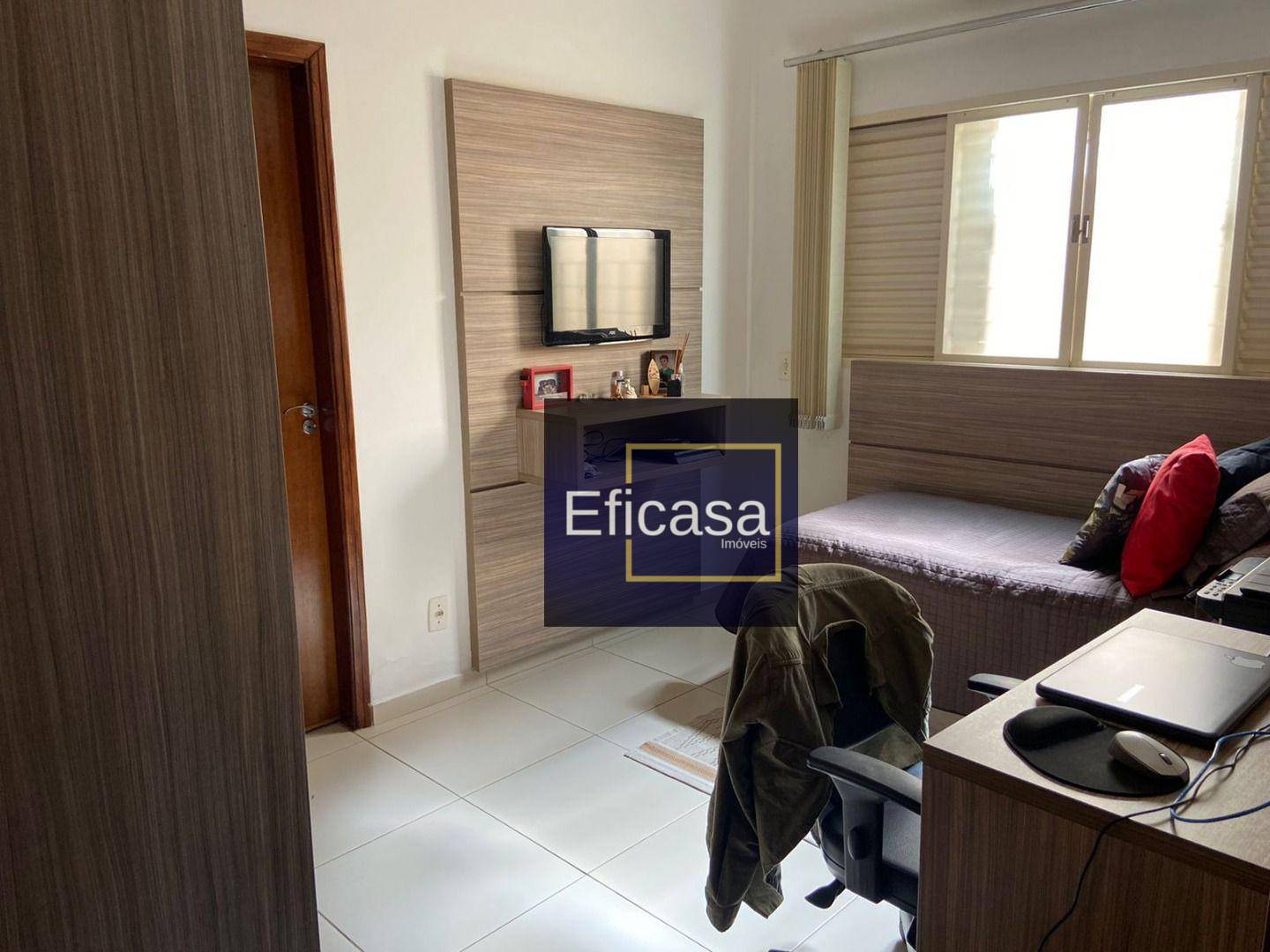 Casa à venda com 3 quartos, 230m² - Foto 15