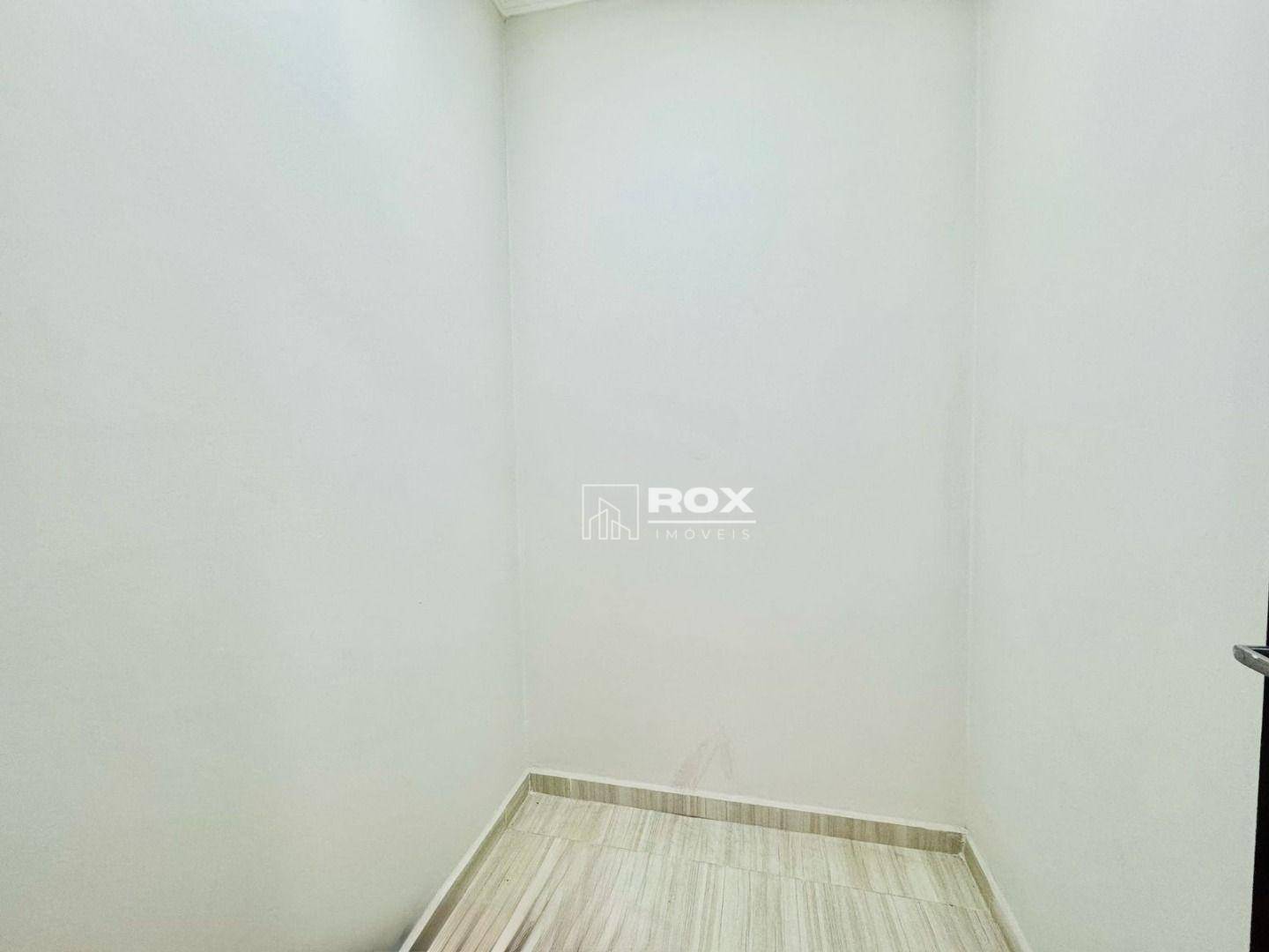 Casa à venda com 5 quartos, 350m² - Foto 17