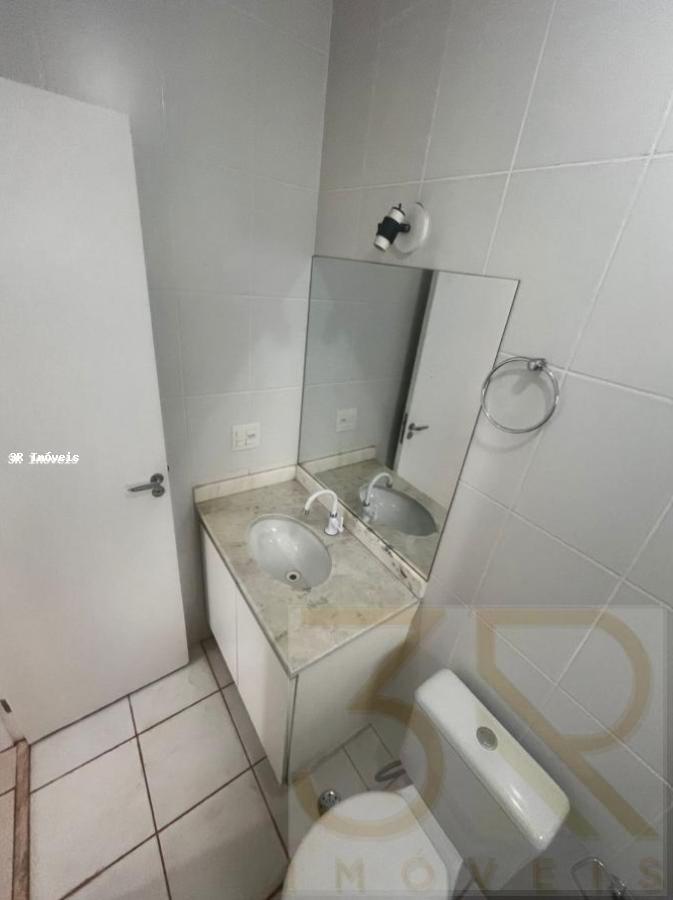 Casa de Condomínio para alugar com 3 quartos, 247m² - Foto 28