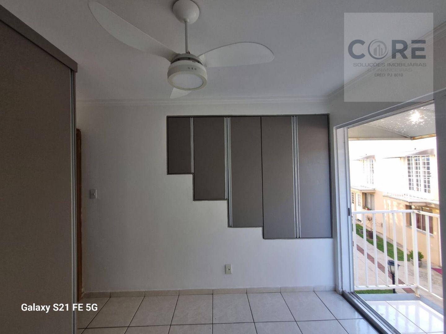 Casa à venda com 2 quartos, 64m² - Foto 25