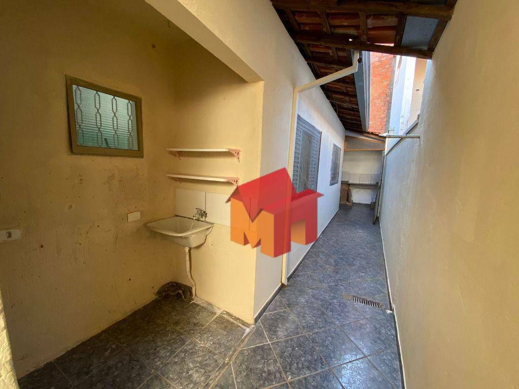 Casa à venda com 2 quartos, 100m² - Foto 14