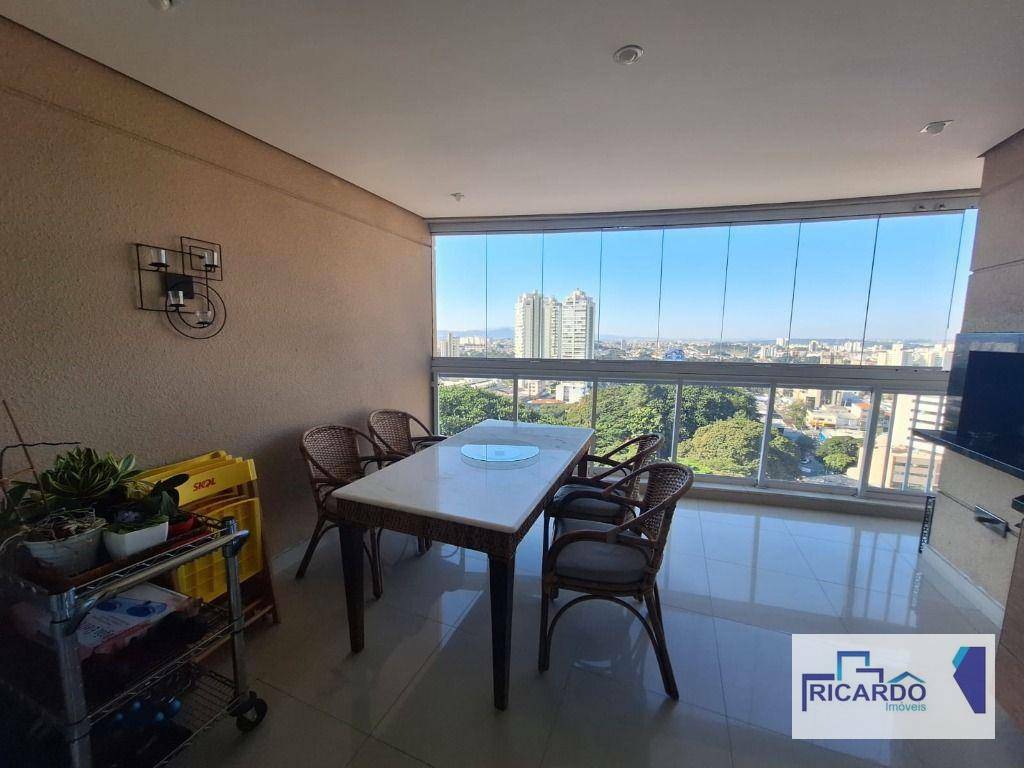 Apartamento à venda com 4 quartos, 180m² - Foto 4