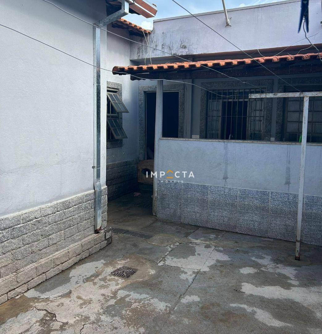 Casa à venda com 3 quartos, 120m² - Foto 10