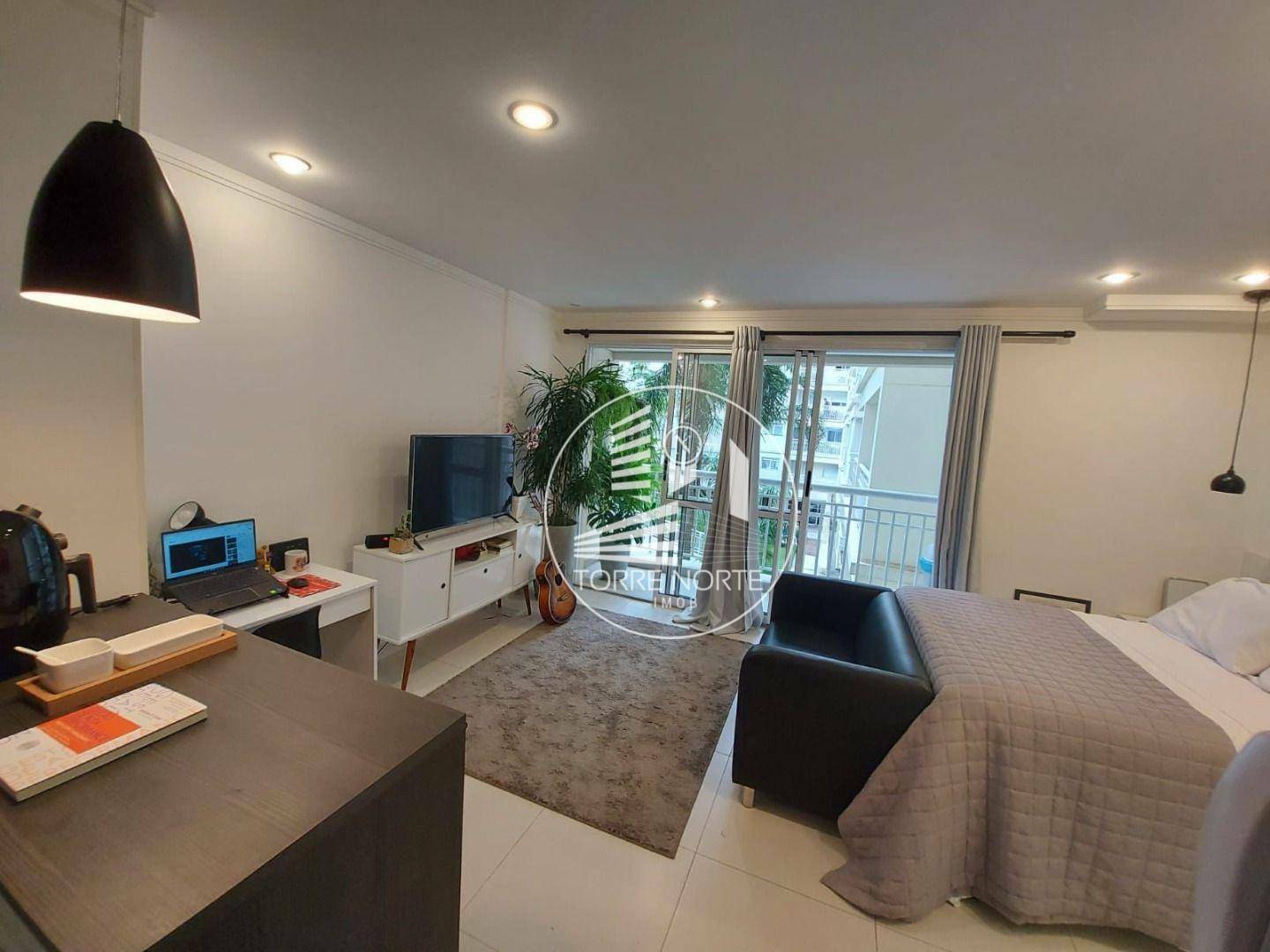 Apartamento à venda com 1 quarto, 35m² - Foto 1