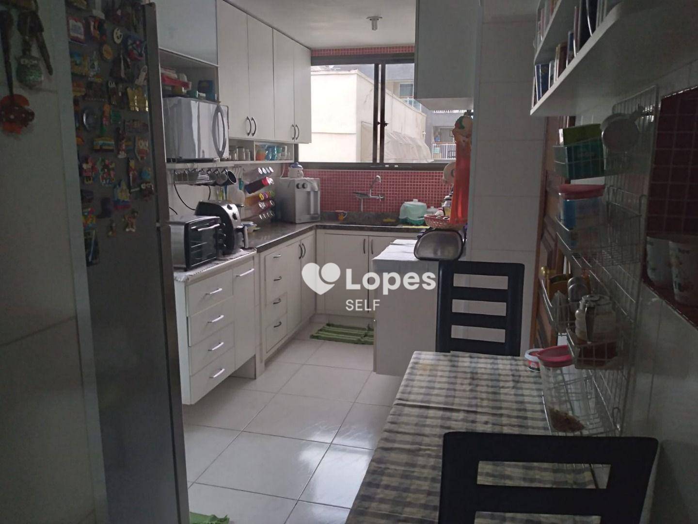 Apartamento à venda com 3 quartos, 130m² - Foto 9