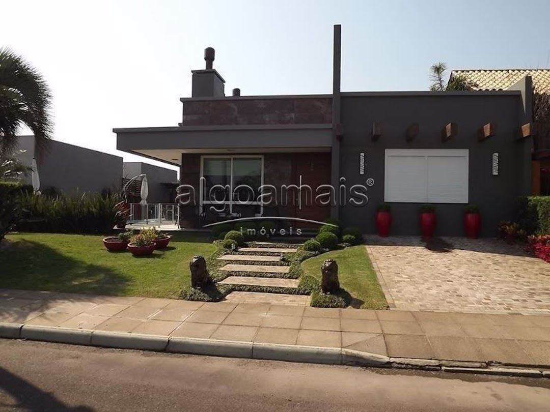 Casa de Condomínio à venda com 5 quartos, 225m² - Foto 1