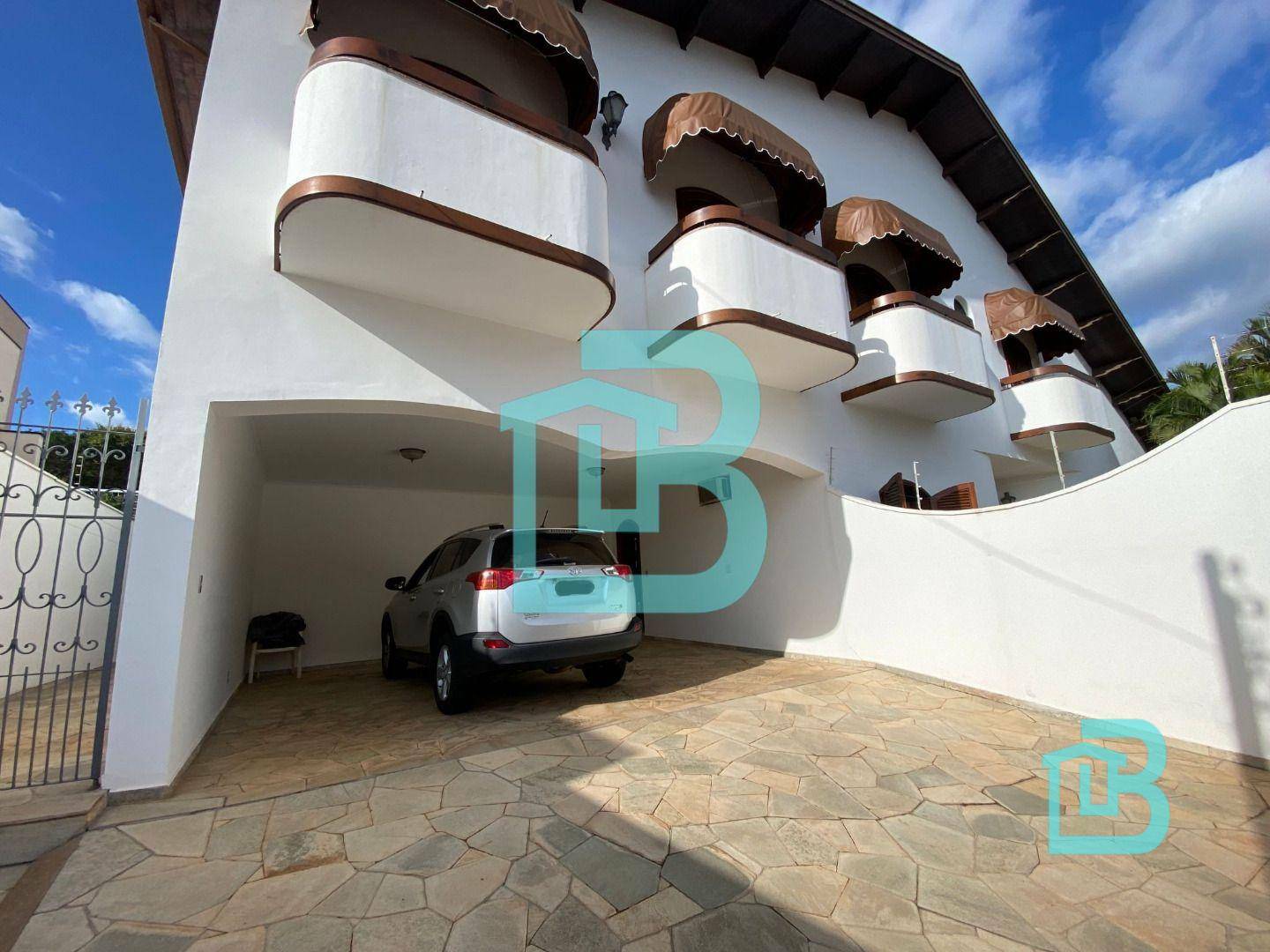 Casa à venda com 5 quartos, 456m² - Foto 2