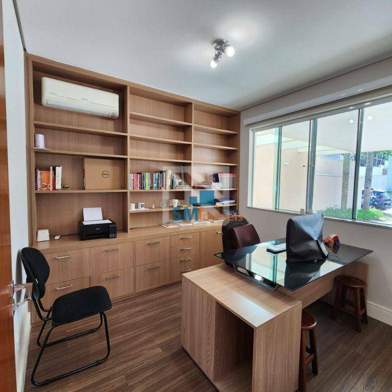 Casa à venda com 3 quartos, 300m² - Foto 12