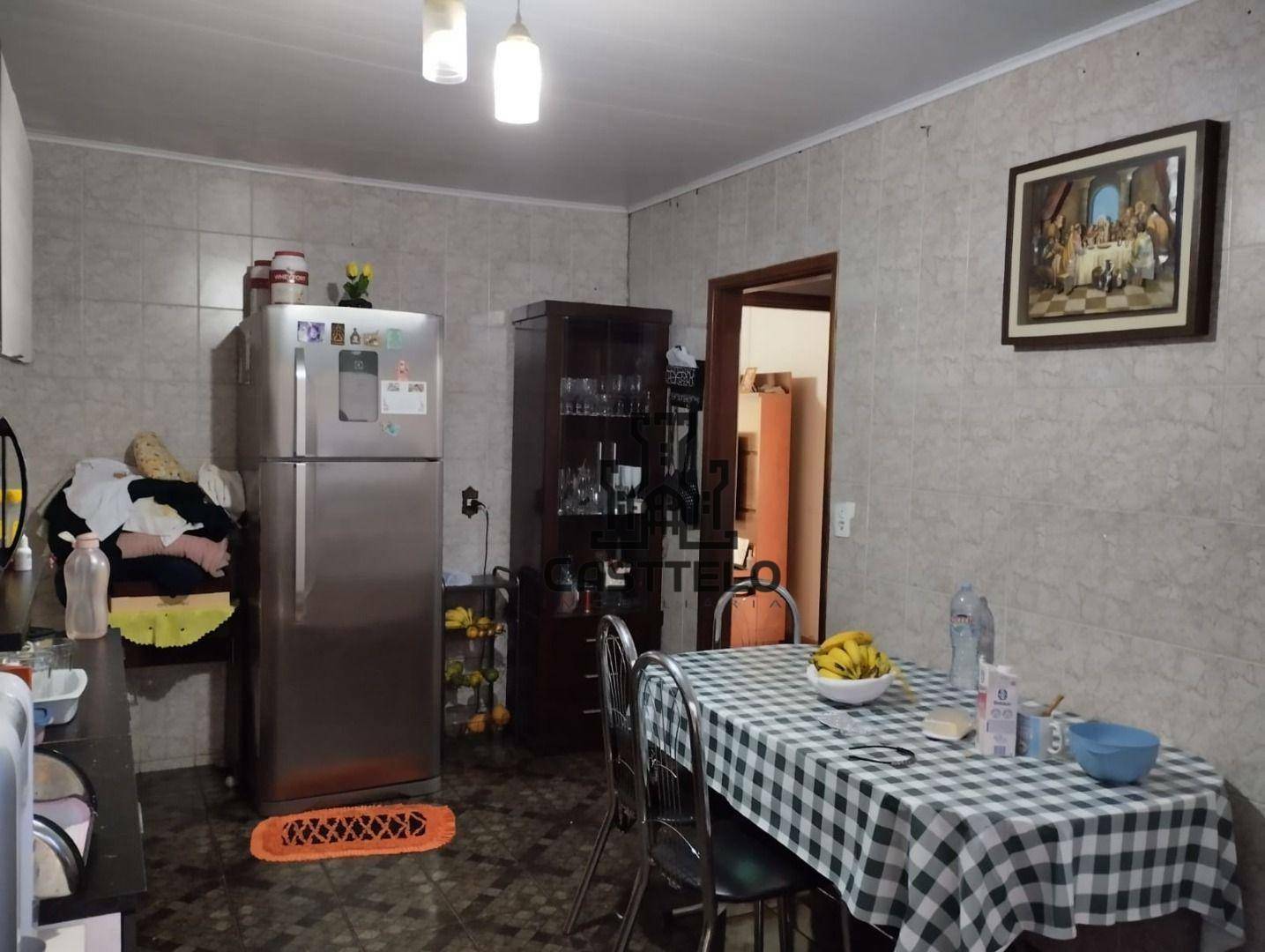 Casa à venda com 4 quartos, 150m² - Foto 13