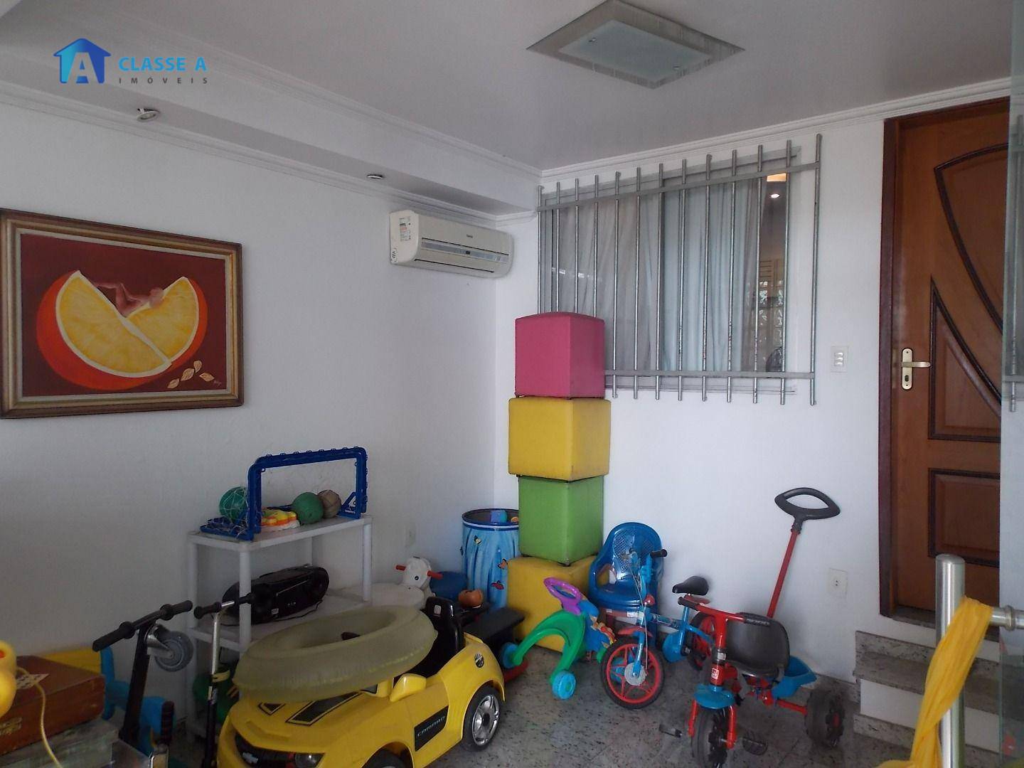 Casa à venda com 4 quartos, 300m² - Foto 27