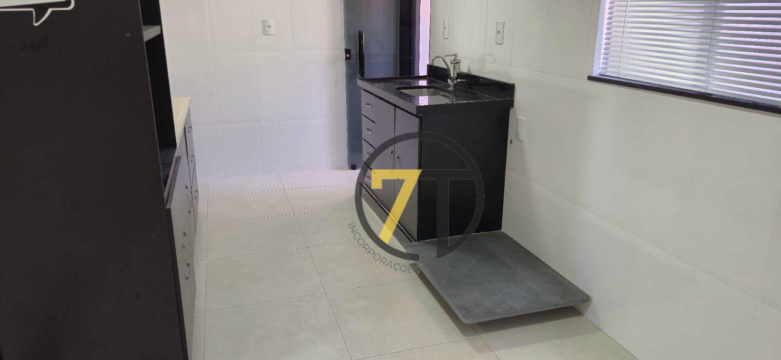 Apartamento para alugar com 3 quartos, 110m² - Foto 16