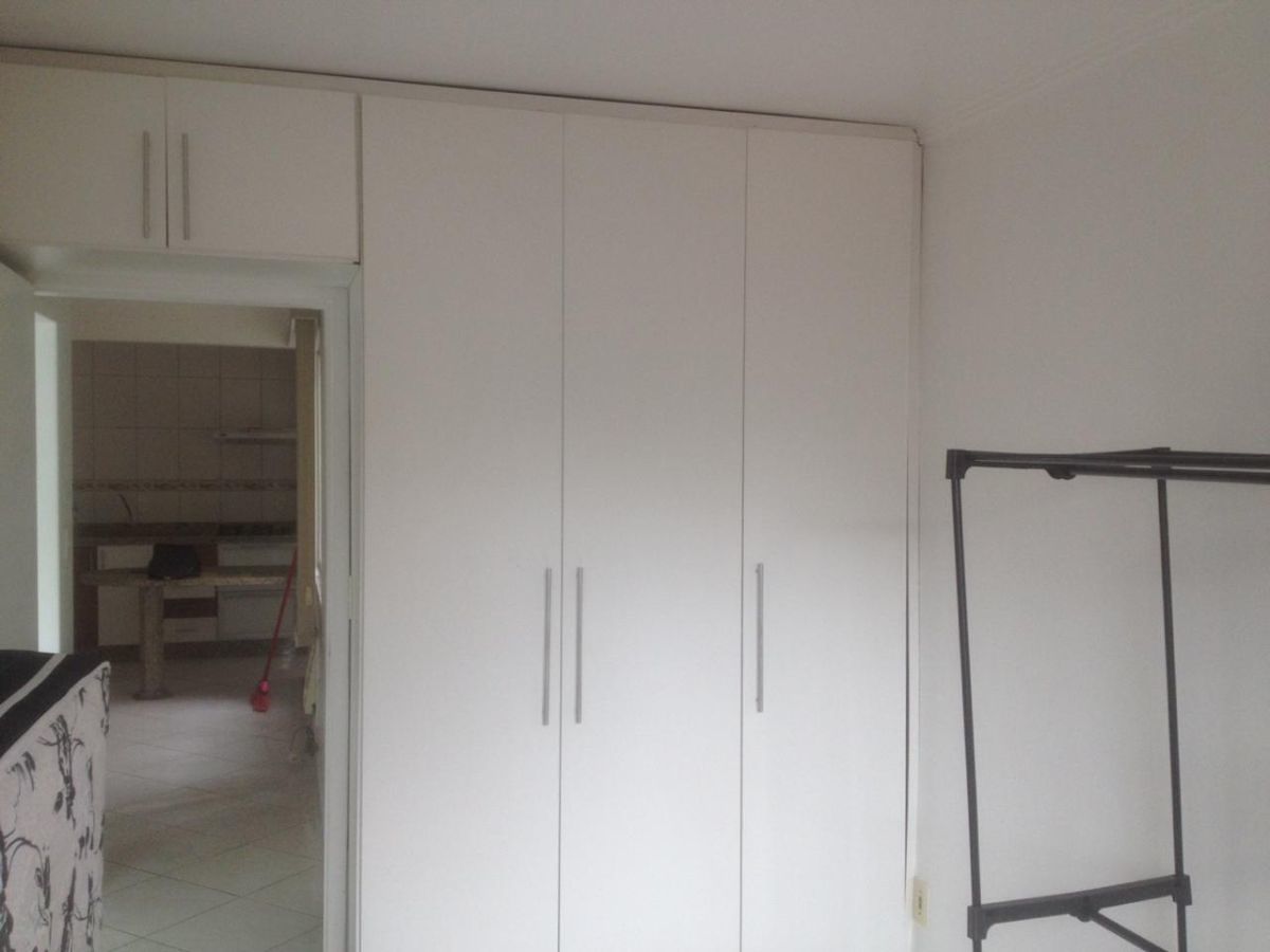 Apartamento para alugar com 2 quartos, 60m² - Foto 9