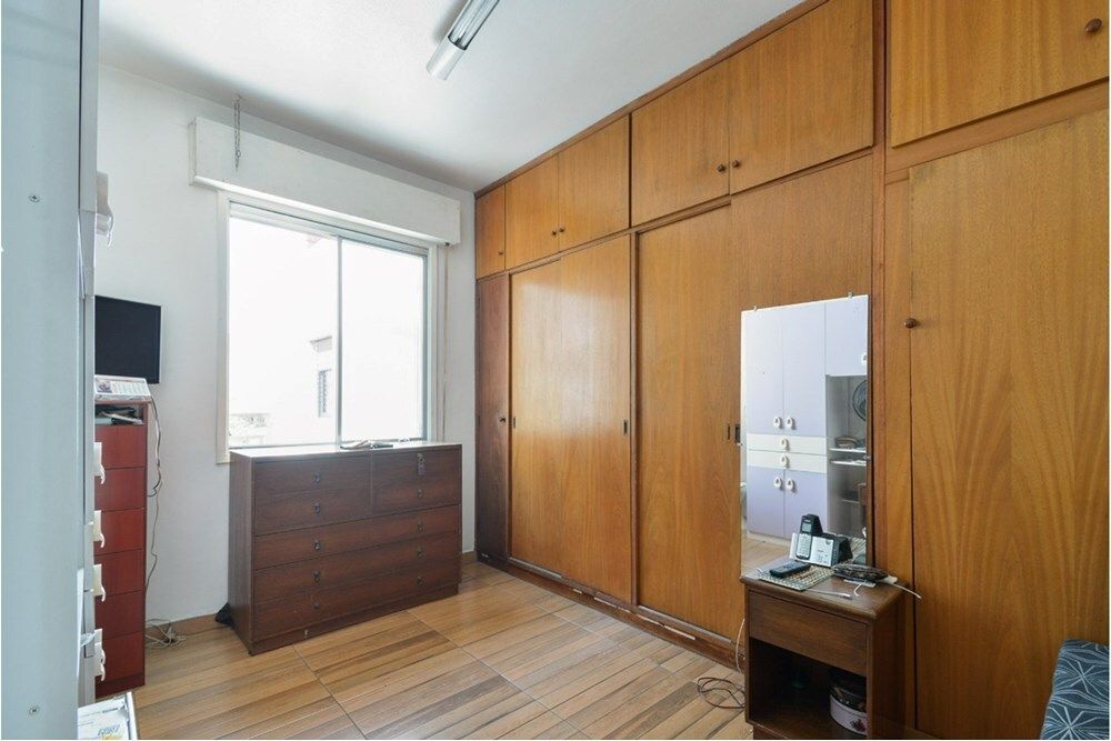 Apartamento à venda com 3 quartos, 104m² - Foto 2