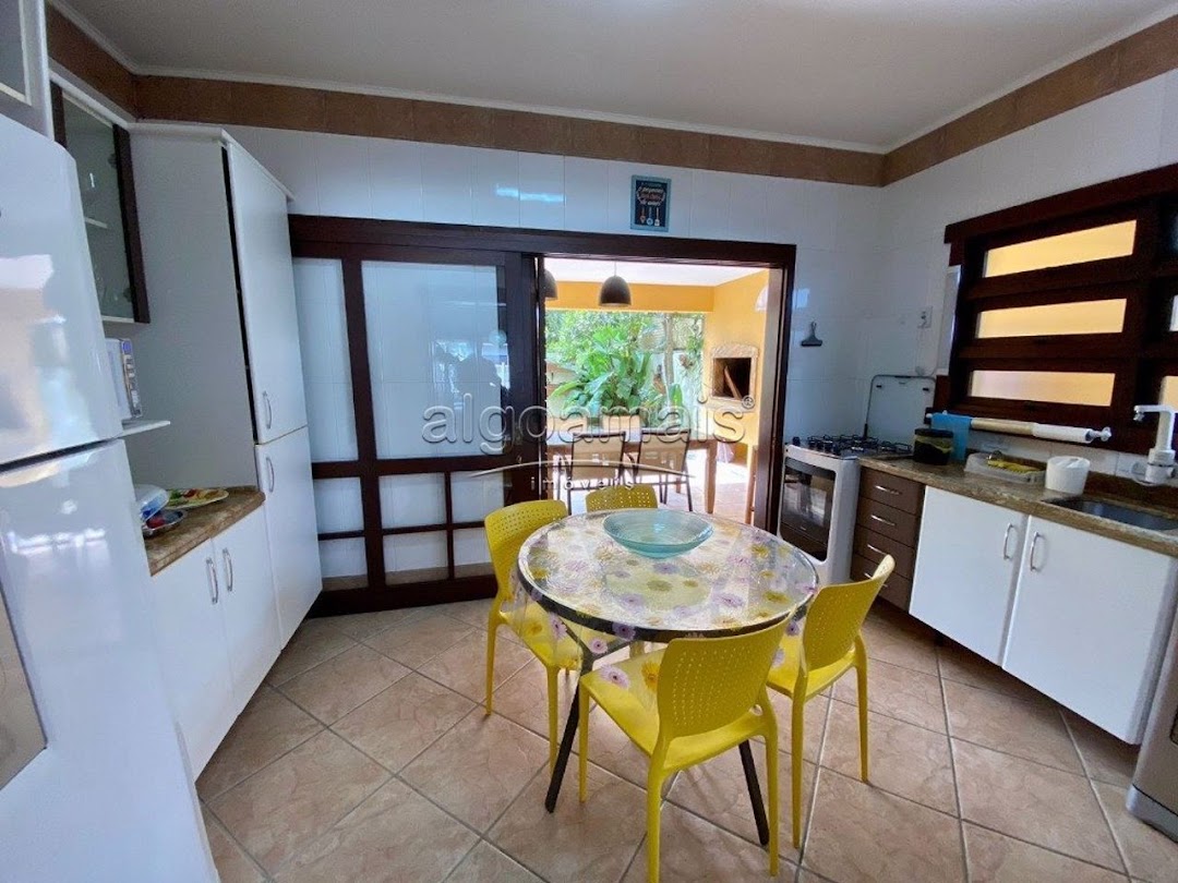 Casa à venda com 3 quartos, 160m² - Foto 10