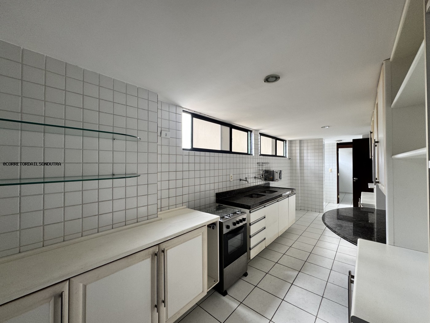 Apartamento à venda com 4 quartos, 153m² - Foto 18