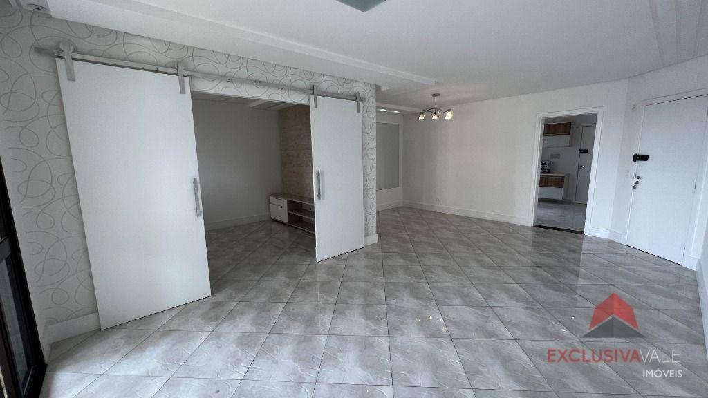 Apartamento à venda e aluguel com 3 quartos, 157m² - Foto 4