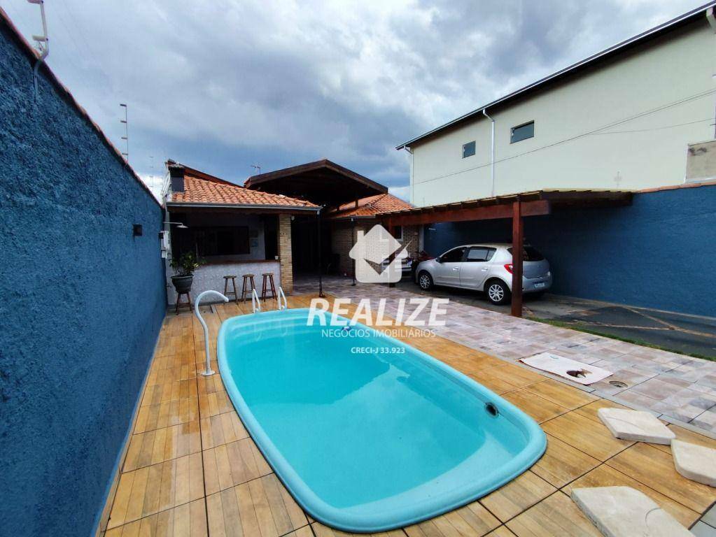 Casa à venda com 3 quartos, 139m² - Foto 2