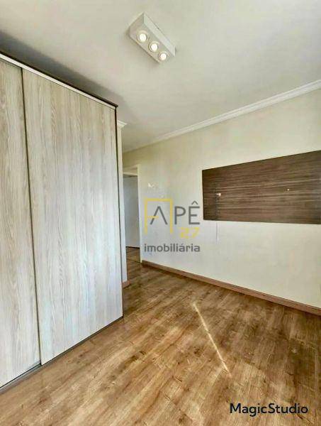 Apartamento para alugar com 3 quartos, 86m² - Foto 15