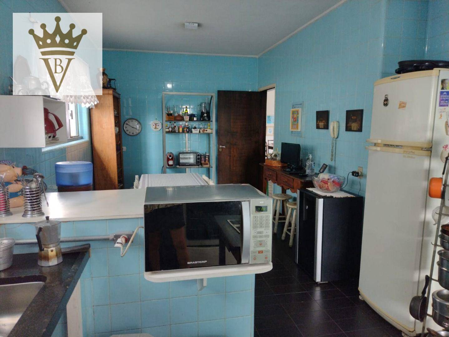 Apartamento à venda com 3 quartos, 210m² - Foto 12