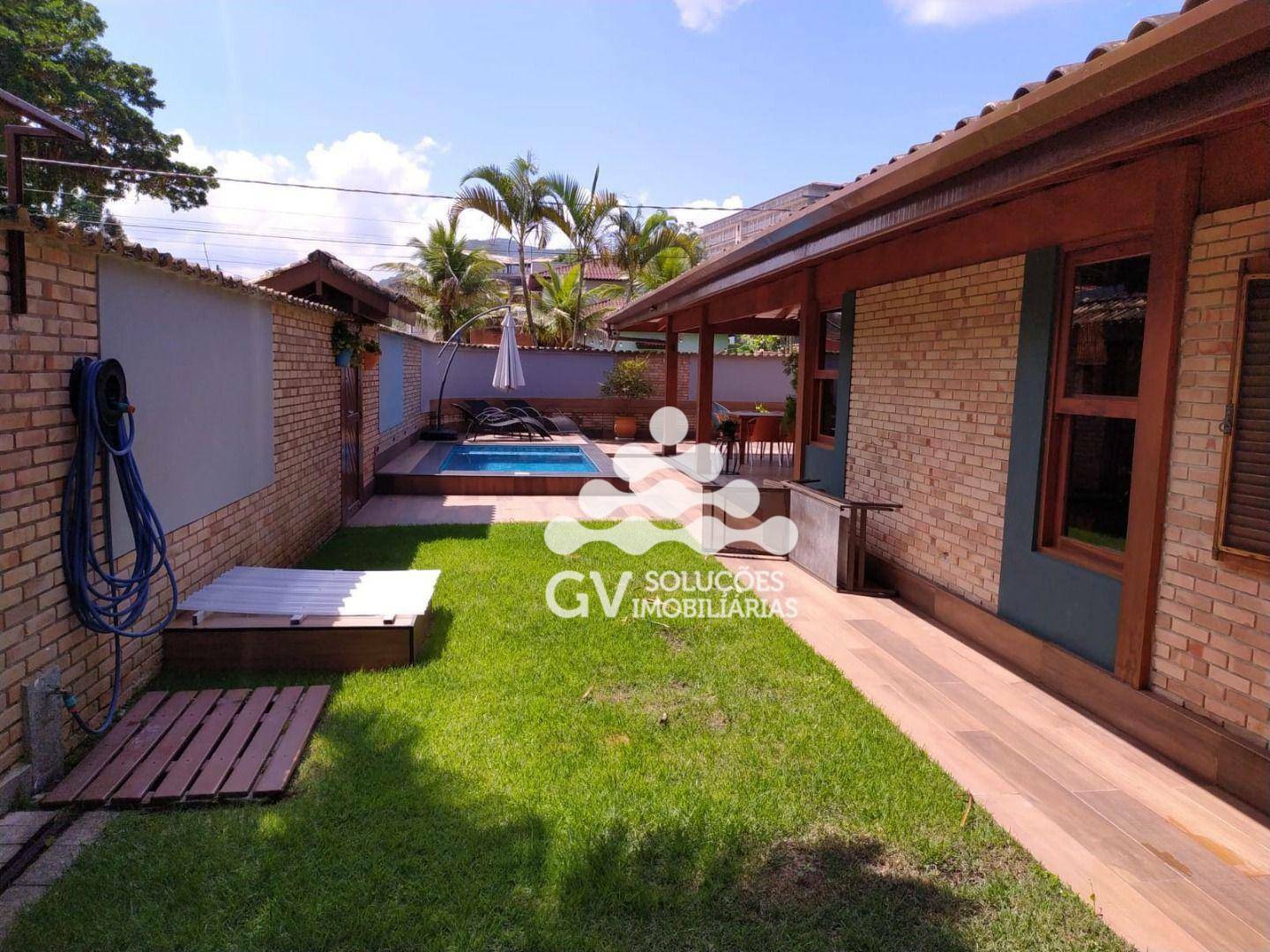 Casa de Condomínio à venda com 6 quartos, 327m² - Foto 11