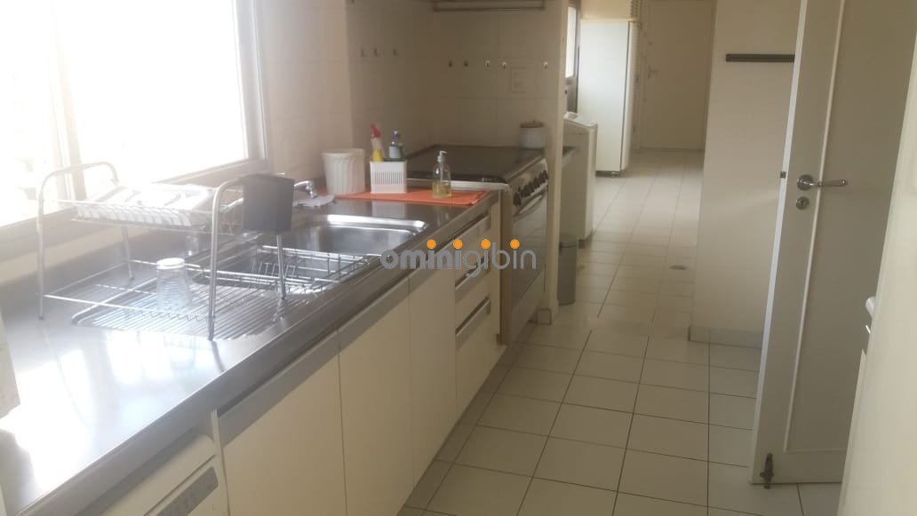 Apartamento à venda e aluguel com 3 quartos, 210m² - Foto 5