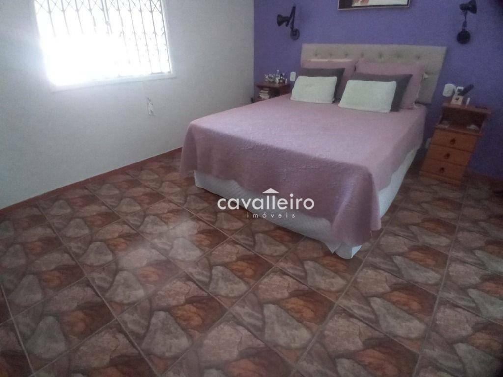 Casa à venda com 5 quartos, 226m² - Foto 15