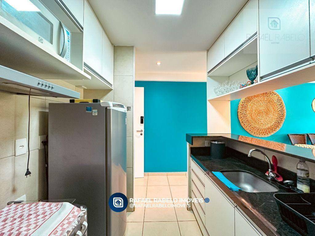 Apartamento à venda com 2 quartos, 65m² - Foto 4