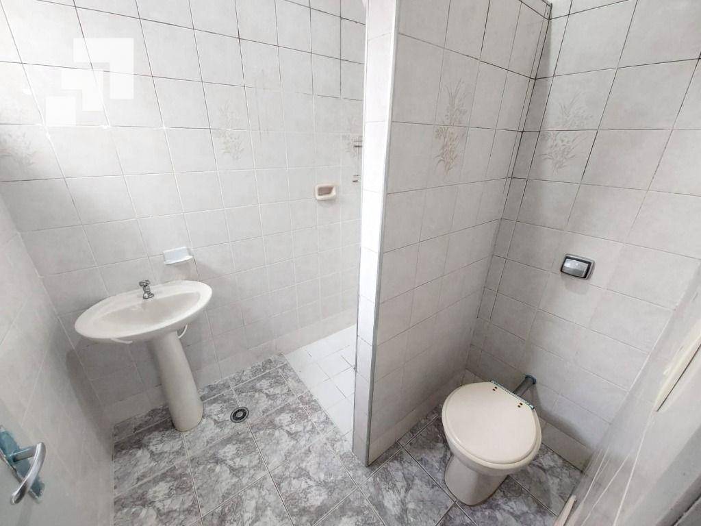 Casa para alugar com 1 quarto, 40m² - Foto 13