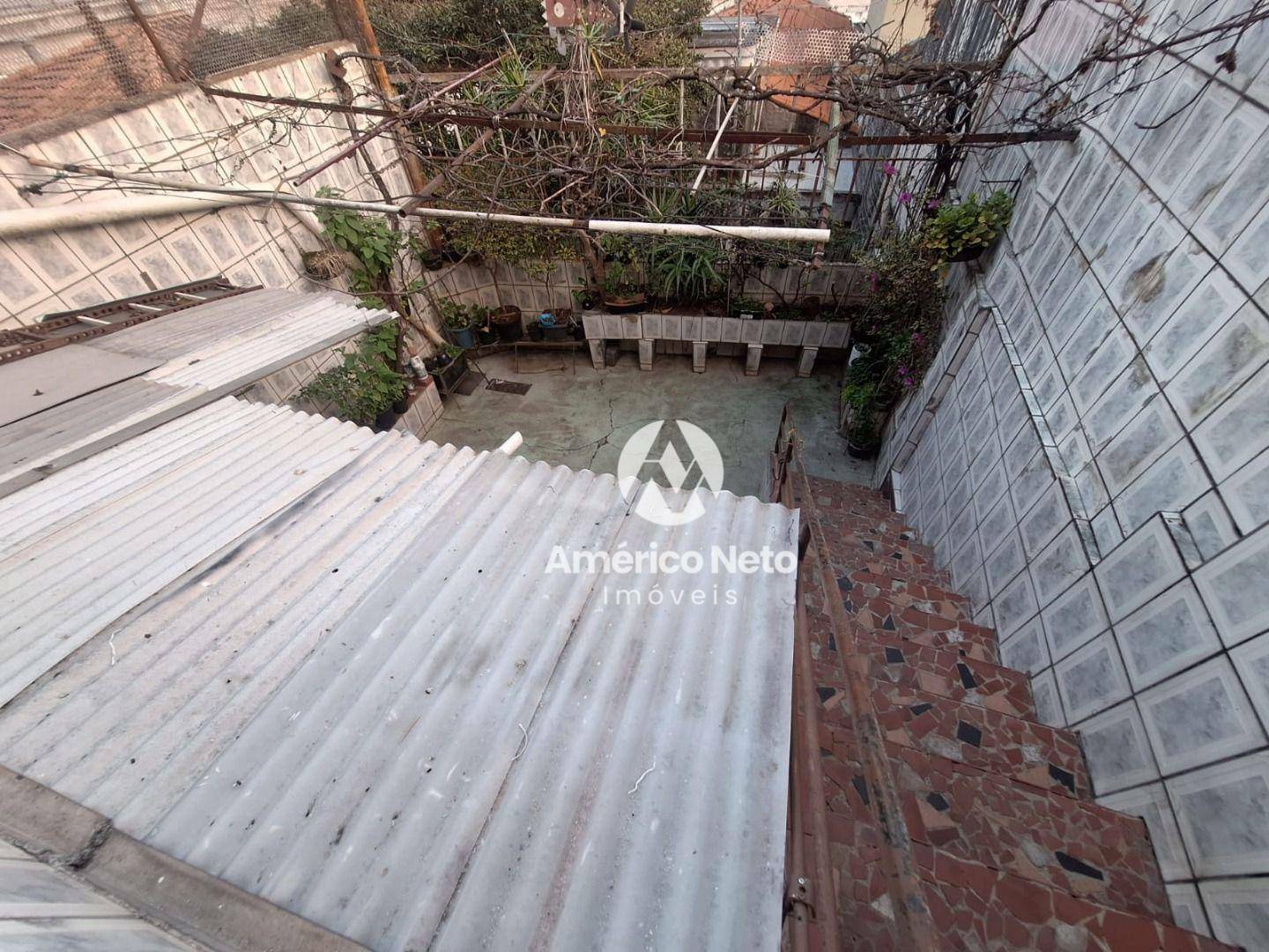 Casa à venda e aluguel com 3 quartos, 300m² - Foto 43