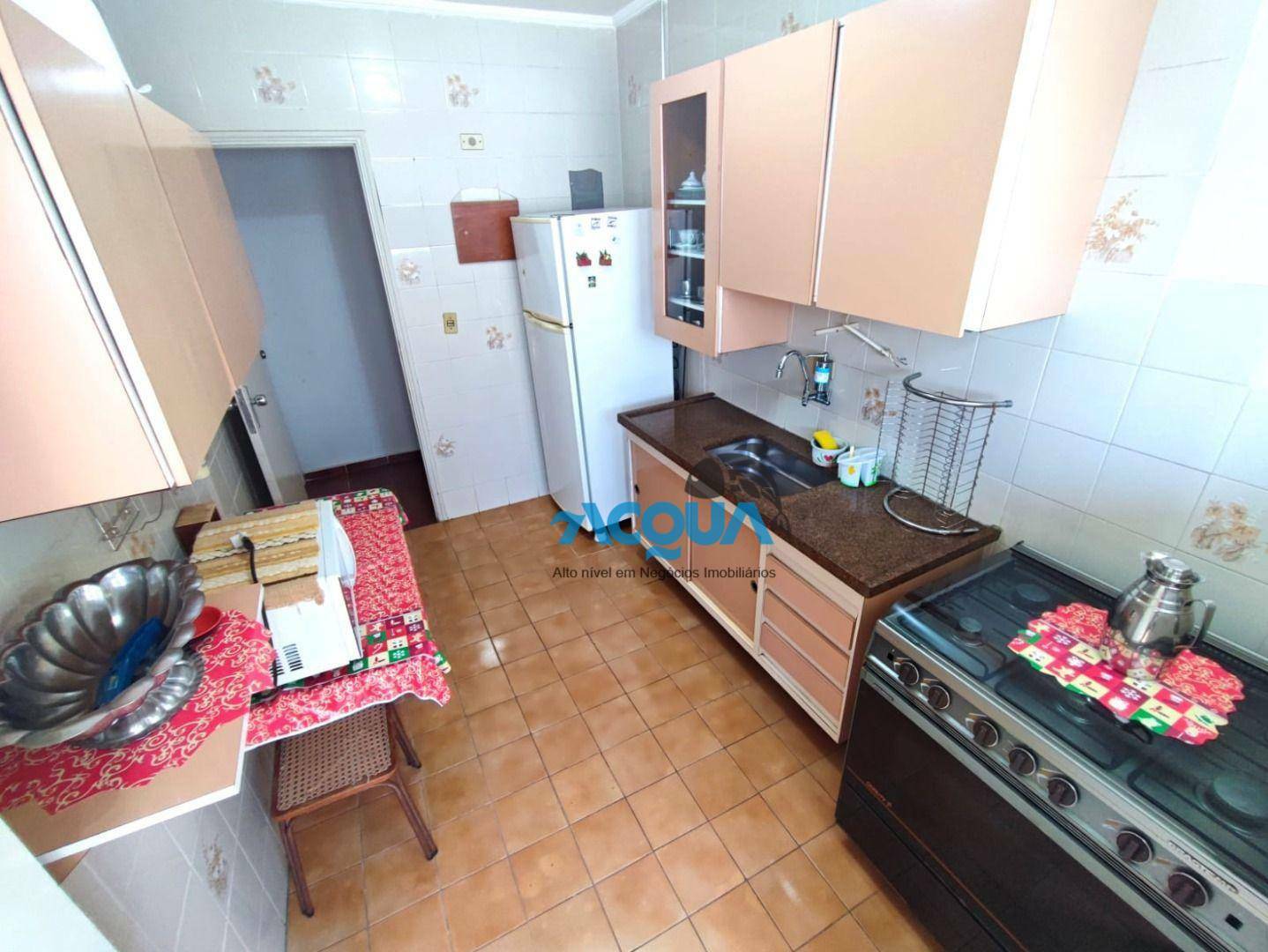 Apartamento à venda com 2 quartos, 78m² - Foto 3