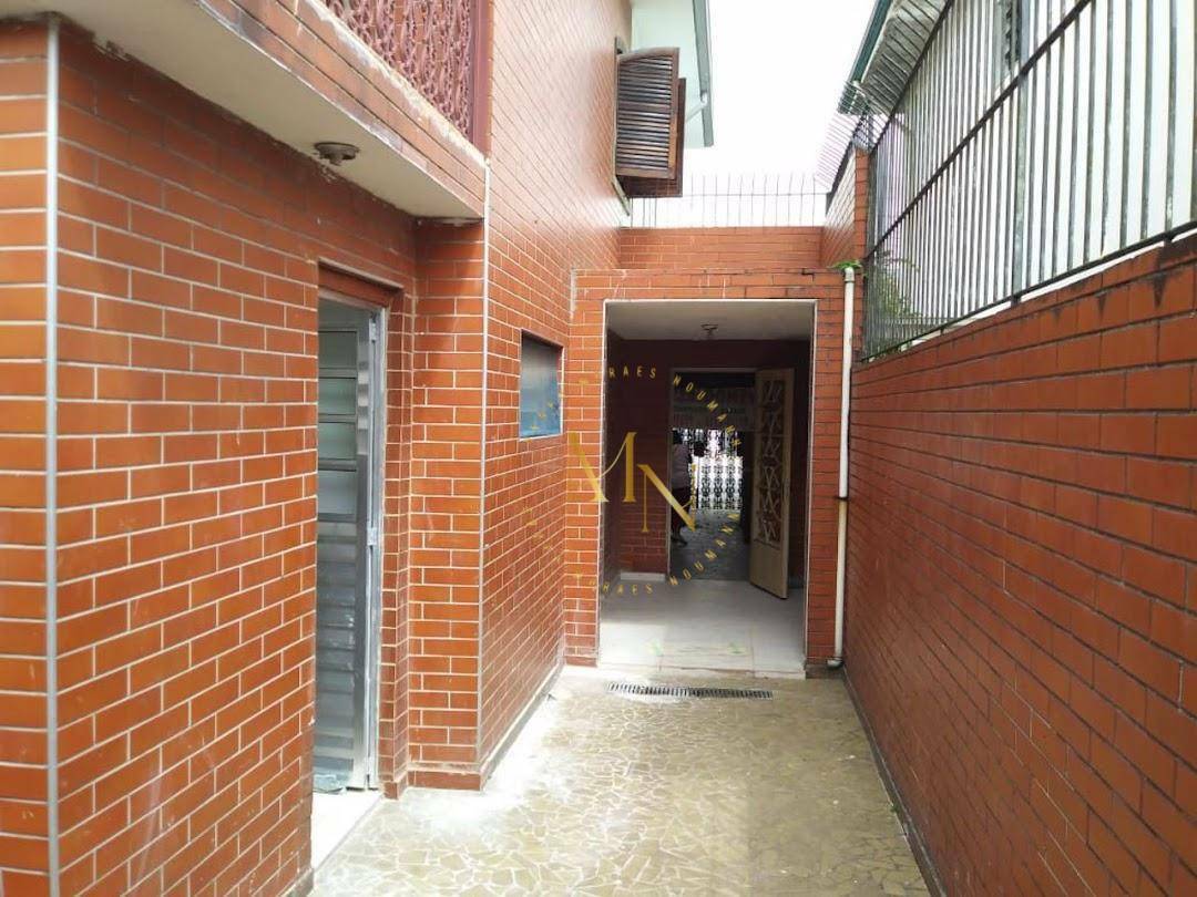 Casa de Condomínio para alugar com 3 quartos, 180m² - Foto 5